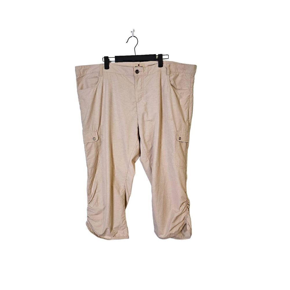 Woolrich tan, lightweight capri pants. Size 2X.